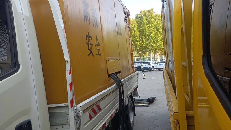 奎文如何判断柴油发电机组和UPS电源的切换时间是否符合要求？